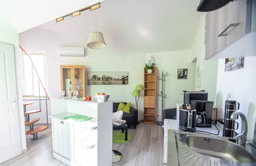 Saint-Paul-Trois-Chateaux Apartment | Le Mazagran