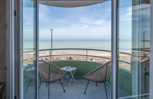 Mers-les-Bains Apartment | Le Navire - Appt vue mer à 50 m de la plage