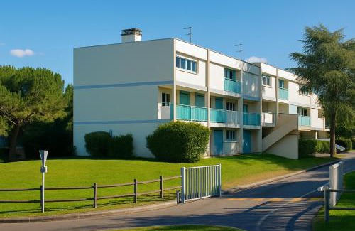 Pessac Apartment | Le Noës - Élégant & Rénové T3 - Clim-Parking