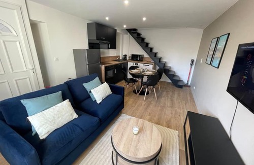 La Rochelle Apartment | Le p tit Rétais proche marché central et gare SNCF- wifi haut débit -