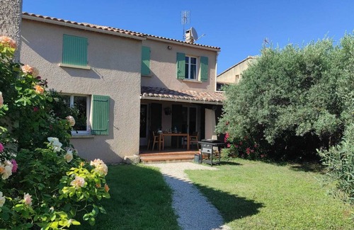Caromb House | Le Pastaga - whole house (180 m²) with private pool near Mont Ventoux