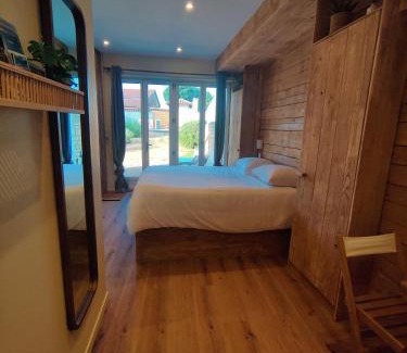 Oingt Bed & Breakfast | Le Petit Oingt de Paradis B&B et Massages Renata França