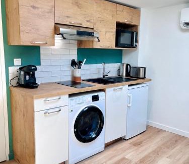 Agen Apartment | LE QUAI 6 - Studio neuf CALME LUMINEUX - CLIM - WiFi - Gare à 200m