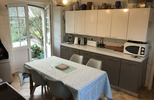 Ver-sur-Mer House | Le Relais - Authentic family home, seaside, 5 Bedrooms s/Gold Beach