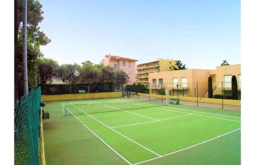 Juan-les-Pins Apartment | Le San Diego with Shared Pool - Happy Rentals
