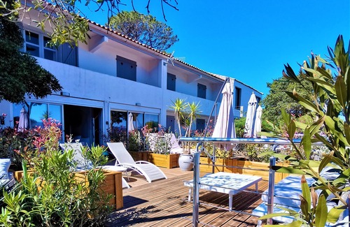 Ile du Levant Apartment | Le Silène Apartment T2 - 28m2 Sea view Terrace 25 m2 Air conditioned