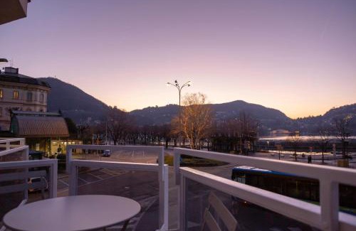 Como House | Le Stanze del Lago Lake View