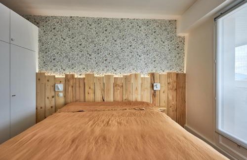 Courseulles-sur-Mer Apartment | Le Tikahupo - Charmant appt vue sur le port