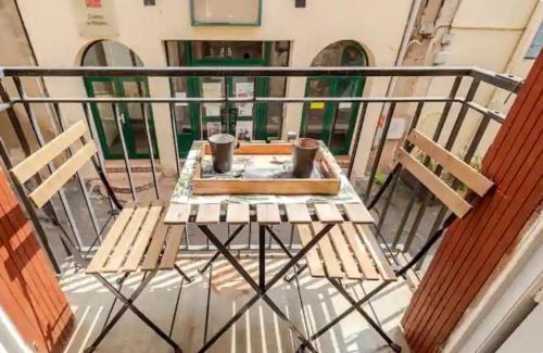 Pezenas Apartment | "Le Transversal 1" -Balcon-Garage privé optionnel -Centre historique-Plages à 21km !