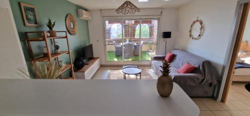 Saint-Pierre De La Reunion Apartment | Le Victoria, vue mer et montagne