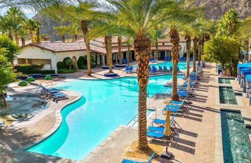 La Quinta Apartment | Legacy Villas 1 BR 1 Story Kitchen Resort Pools Gym
