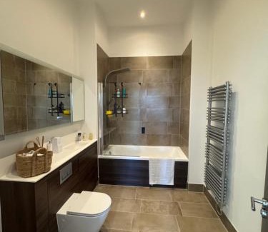 Winchester Apartment | Leishman Views