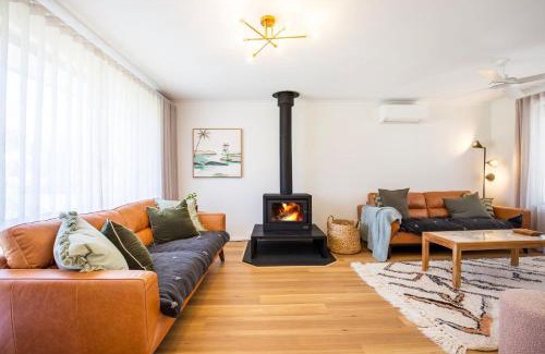 Callala Beach House | Lemon Drop - Short Walk to Beach