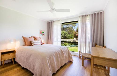 Callala Beach House | Lemon Drop - Short Walk to Beach