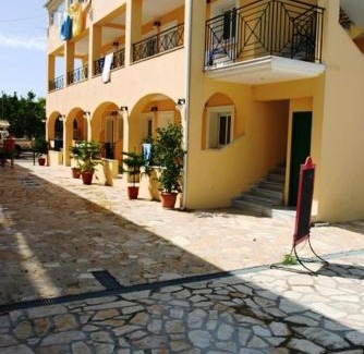 Kavos Apartment | Lemon Grove Hotels And Studios