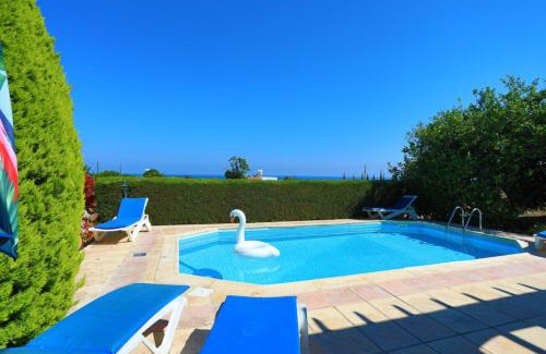 Argaka Villa | Lemon Grove Villa Dio