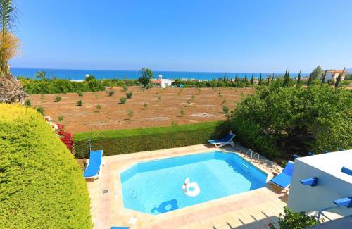 Argaka Villa | Lemon Grove Villa Dio