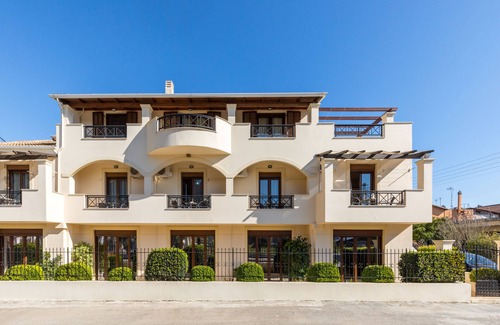 Ipsos Apartment | Lemon Tree Corfu Apartments by Konnect