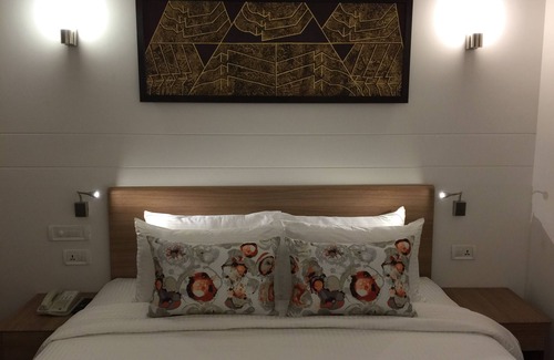 Gurugram Hotel | Lemon Tree Hotel, Sector 60, Gurugram
