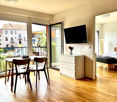 Lend Apartment | LendAddicted by BestChoice with Parking