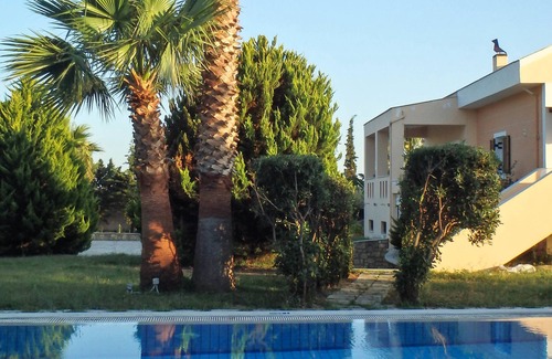 Kalamaki Villa | Leone Luxury Villas