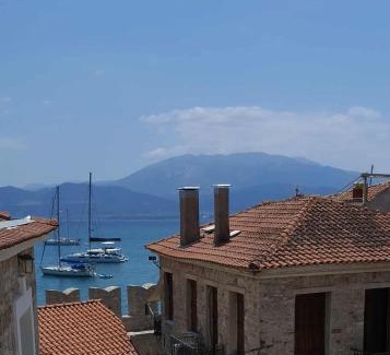 Karpenisi Apartment | Lepanto Port Vibes
