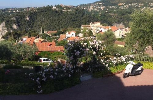 Saint-Andre-de-la-Roche Apartment | Les Oliviers
