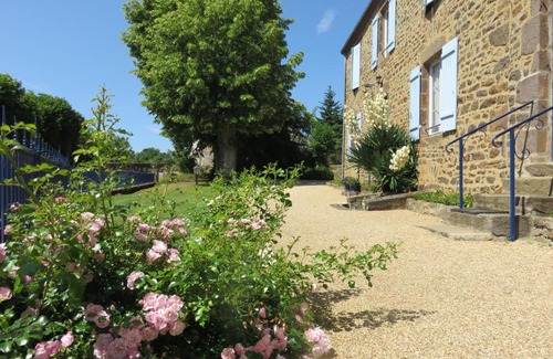 Moitron-sur-Sarthe Bed & Breakfast | Les Quatre Saisons