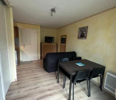 Isola Apartment | Les terrasses d Isola B avec parking couvert inclus proche des pistes et de la galerie, résidence récente