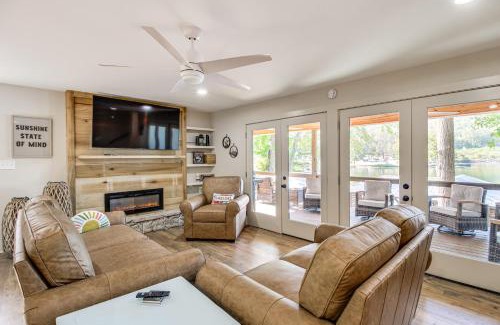 Groveoak House | Less Than 1 Mi to Boat Launch Home with Dock in Scottsboro