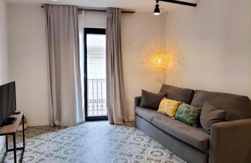 El Raval Apartment | Liceu Apartments by gaiarooms