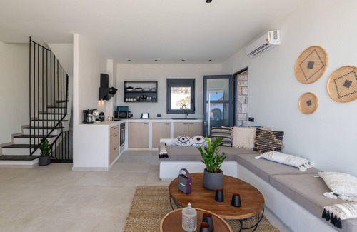 Lindos Ski Chalet | Lido Blue Villa