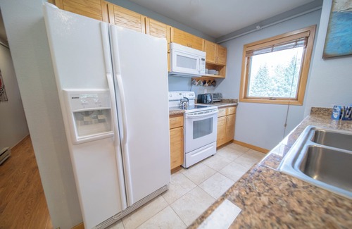 Mountain House Condo | Liftside 201