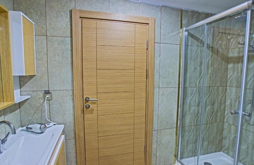 Trabzon Apartment | LIL'A GRANDE DELUXE HOTEL & by alamoudı
