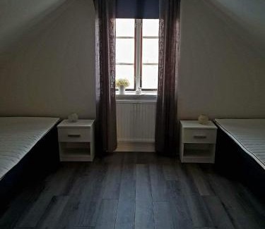 Broddetorp Apartment | Lilla lägenheten