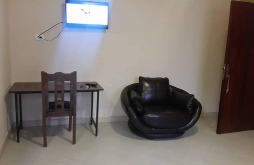 Bole Hotel | Lilu House