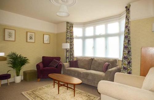 Minehead House | Lily House