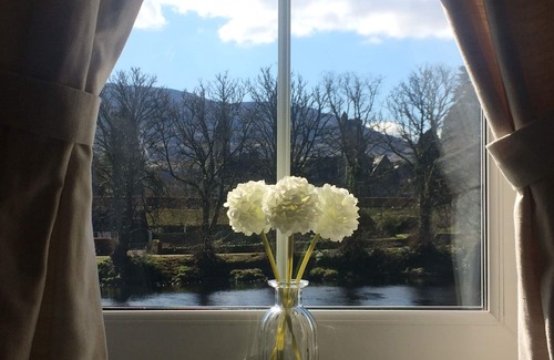 Fort Augustus Cottage | Lilybank,a traditional highland cottage located in Fort Augustus village.