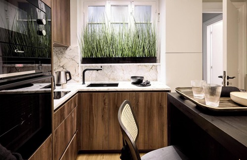 Athens City Centre Apartment | Lime Residences, Syntagma by Aura Homes