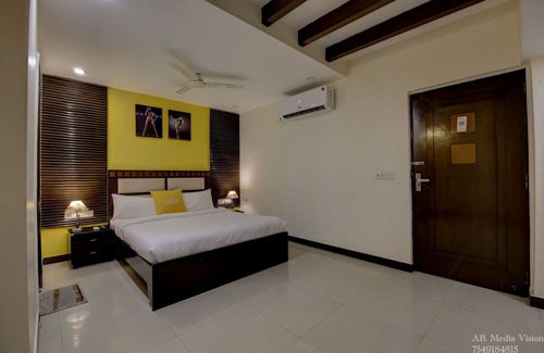 Greater Kailash Hotel | Lime Tree Hotel Greater Kailash