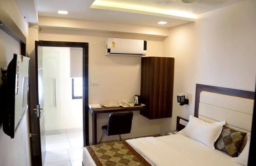 Jamnagar Hotel | Lime Tree Hotel