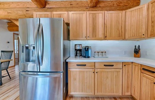 Flagstaff Cabin | Lincoln Log Cabin, Tranquility close to Downtown