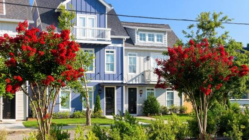 Buena Vista Apartment | Linda Emmylou Patsy by AvantStay 3 Unit Buyout w 11BR in Heart of Nashville