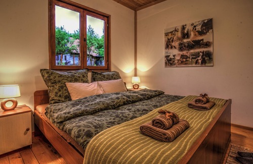 Velika Plana Apartment | Linden Tree Retreat & Ranch