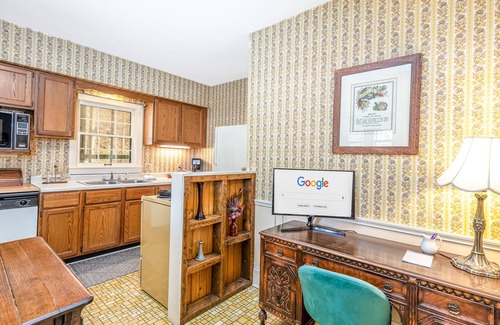 Galena Hotel | Linen&Stone Inn Unit 1, Charming, Historic, 1.5 Blocks to Main St.