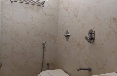 Tiruvannamalai Hotel | Lingaa's Residency