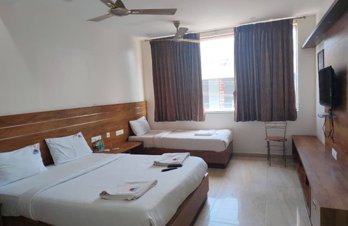 Tiruvannamalai Hotel | Lingaa's Residency