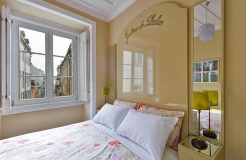 Encarnacao Apartment | Lisbon Colours Bairro Alto Apartments