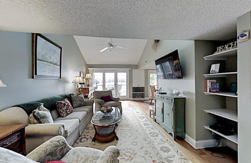 Litchfield by the Sea Hotel | Litchfield by the Sea