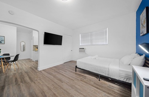 East Little Havana Apartment | Little Havana Gateway Studio Apt